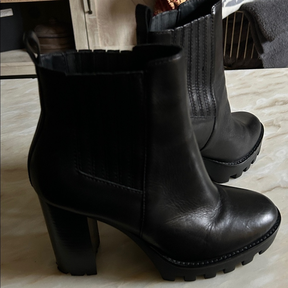 Antonio Melani Womens Pascal Leather Gore Detailed Lug Sole Platform Boots Sz 9 - Picture 13 of 14